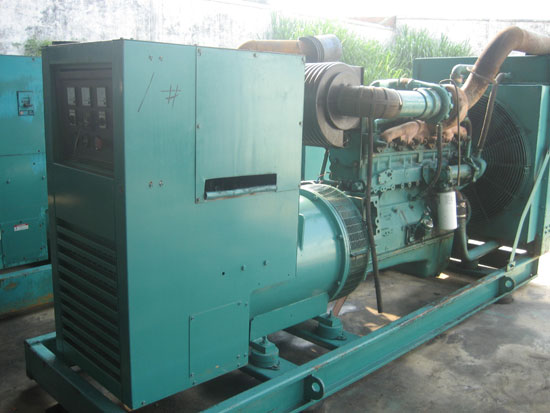 清苑租赁发电机- 发电机碳刷磨损的原因是什么