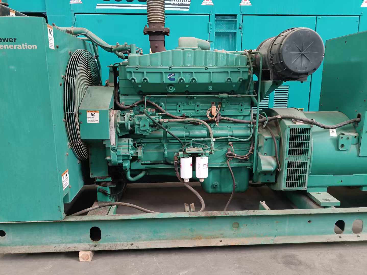 清苑过载会对 600kW 柴油发电机组造成哪些损害？