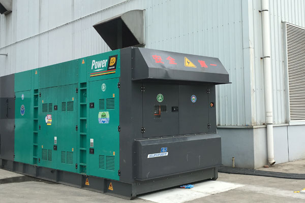 清苑燃油滤清器的更换流程是怎样的？