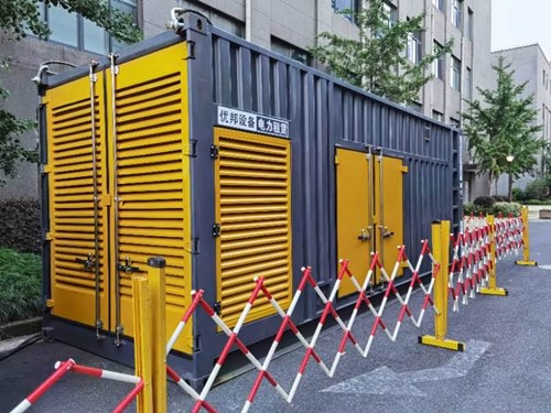 清苑如何使用转速表检查发动机的转速？